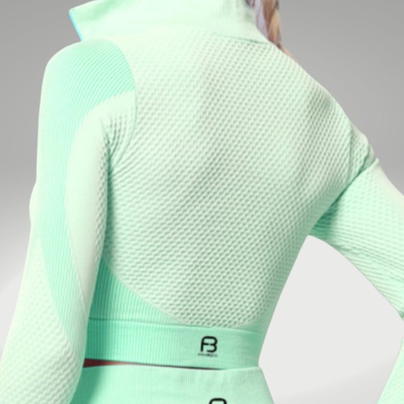 Cropped BBL Jacket - Picture 2 of 2